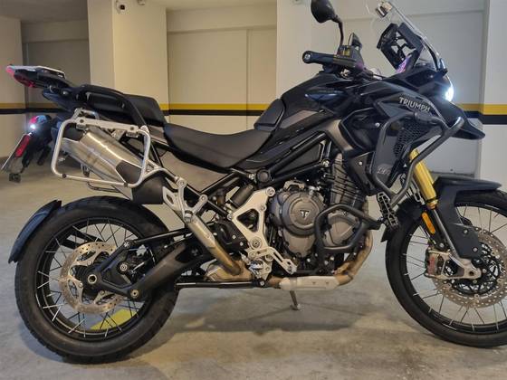 TRIUMPH TIGER 1200 BLACK EDITION 
